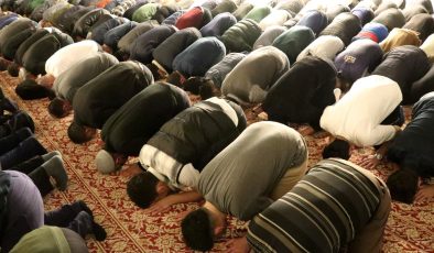 Cuma Mesajları: Mübarek Cuma günü dostlarınıza gönderebileceğiniz en güzel, kısa, uzun, cuma mesajı seçenekleri