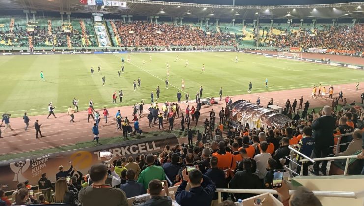 Fenerbahçe’den açıklama: Türk futbolunda adaletsiz sisteme karşı bir duruş sergiliyoruz