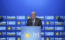 İYİ Parti’de kurultay heyecanı | Yeni Genel Başkan Müsavat Dervişoğlu oldu