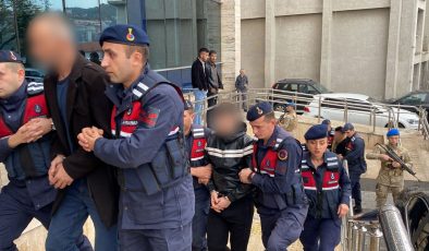Afgan işçinin yakıldığı olayda 6 sanık hakim karşısında: İlk duruşma 12 saatte tamamlandı
