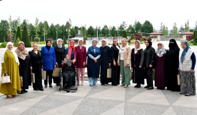 Emine Erdoğan annelerle buluştu