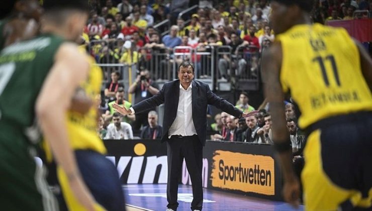 Ergin Ataman, Fenerbahçe’ye karşı 117. maçında 63. galibiyetini yaşadı