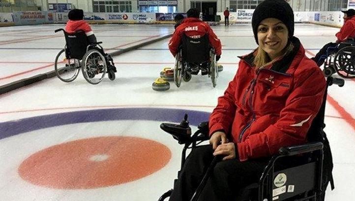 Doktorlar “artık yürümezsin” dedi, azmi ve fizik tedaviyle 15 yıl sonra ilk adımını attı