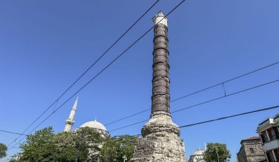 İstanbul’un tarihine tanıklık eden Çemberlitaş sütunu 1700 yıldır ayakta