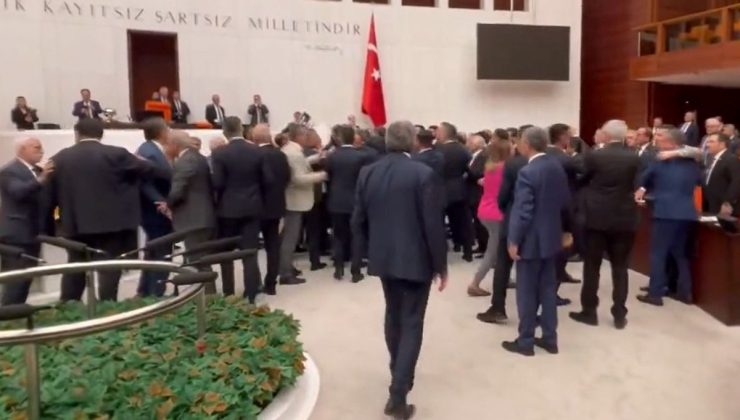 Meclis’te kayyum gerilimi: DEM Partili milletvekilleri kürsüyü işgal etti