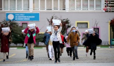 Yarın 20 milyon öğrenci için karne günü! (Karneler saat kaçta verilecek?)