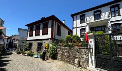 Zeytinlik semti tarihi evlerin restorasyonuyla önemli turizm destinasyonu oldu