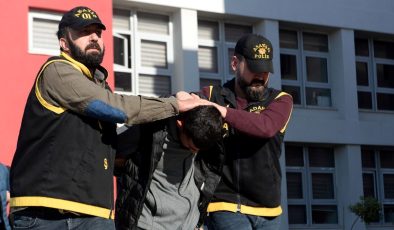 Adana’da “Garson bakar mısın” cinayeti: 3 sanığa 18’er yıl hapis cezası