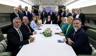 Cumhurbaşkanı Erdoğan NATO zirvesi dönüşü soruları yanıtladı: Biz Suriye’de barış istiyoruz