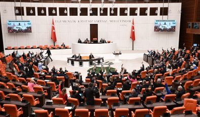 Öğretmenlik Mesleği Kanunu Teklifi, TBMM Milli Eğitim Komisyonunda kabul edildi