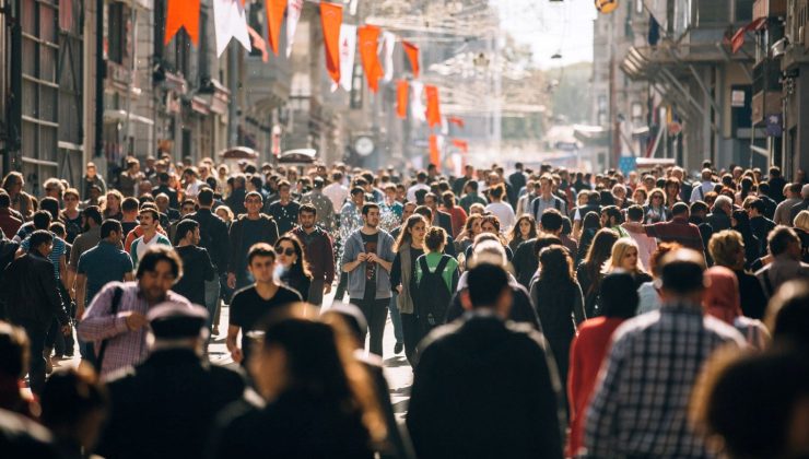 TÜİK açıkladı: Dünya nüfusunun yüzde 1,1’i Türk vatandaşı