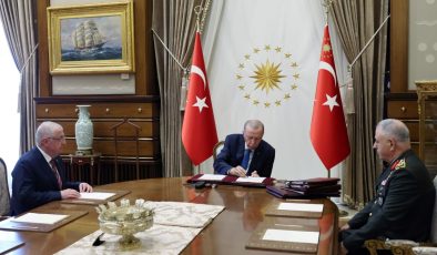 Yüksek Askeri Şura (YAŞ) kararları açıklandı