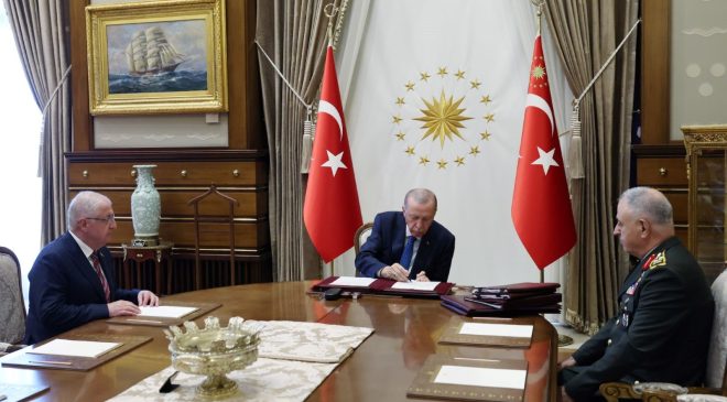Yüksek Askeri Şura (YAŞ) kararları açıklandı