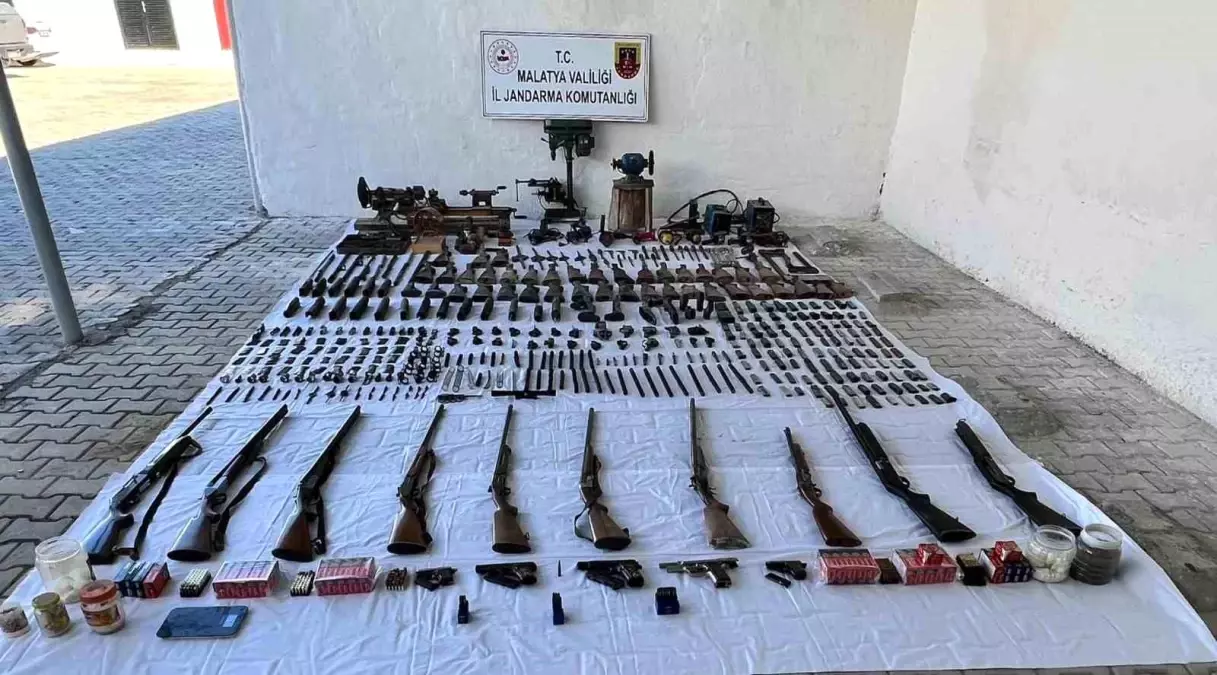Malatya’da Yasa Dışı Silah Ticareti Operasyonu