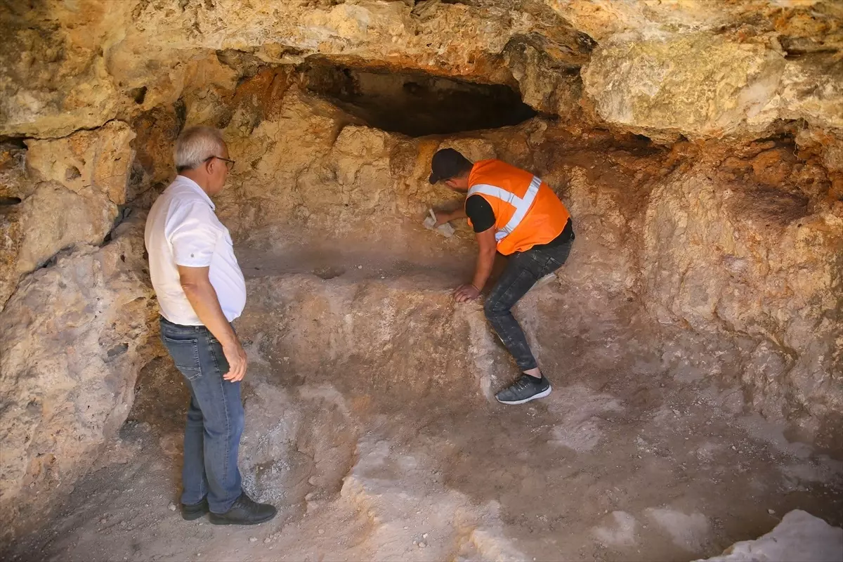 Diyarbakır’da Hristiyan Din Adamlarına Ait Mezarlar Bulundu