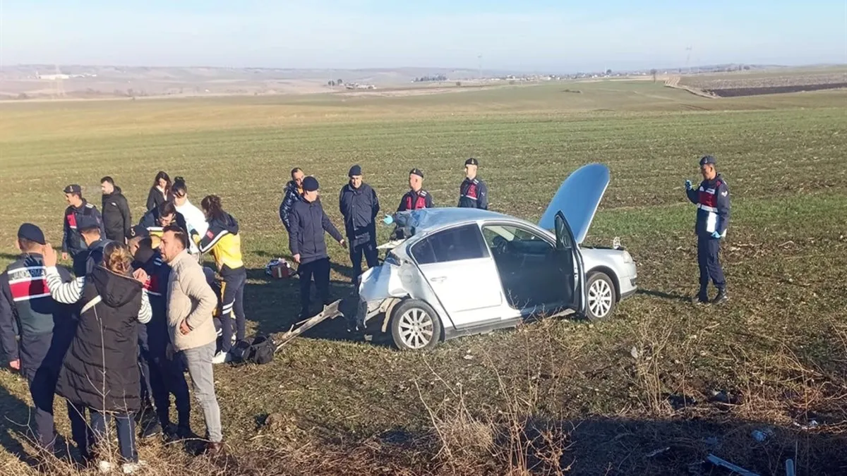 Babaeski’de feci kaza: Tankerle çarpışan otomobilin sürücüsü öldü!