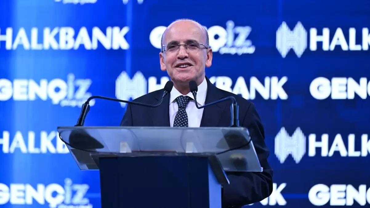 Bakan Şimşek’ten Gençlere Sigara Yerine Yatırım Tavsiyesi