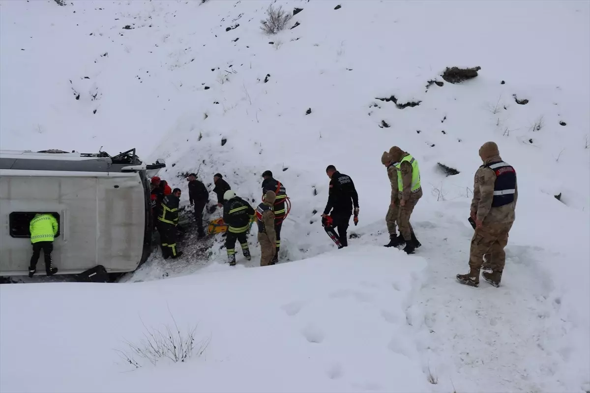 Erzincan’da Otobüs Kazası: 27 Yaralı