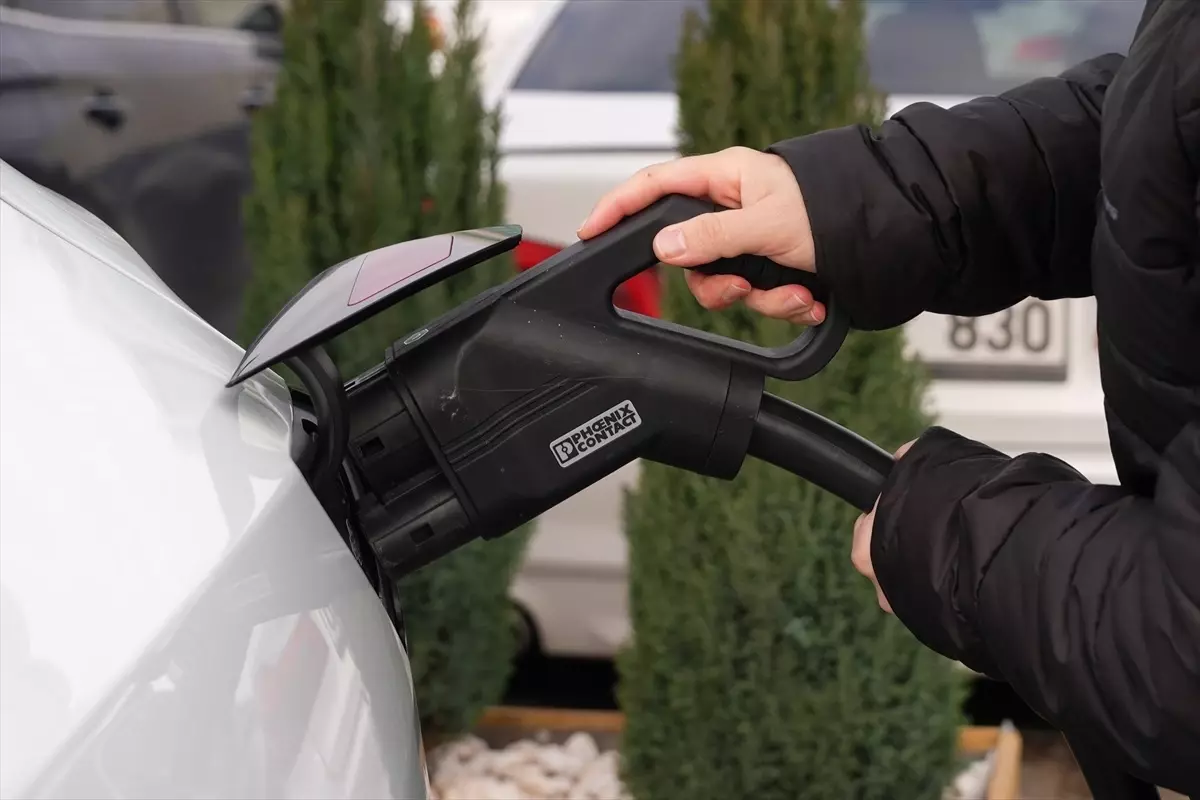 Türkiye’de Elektrikli Araçlar için Şarj İstasyonu Yatırımları