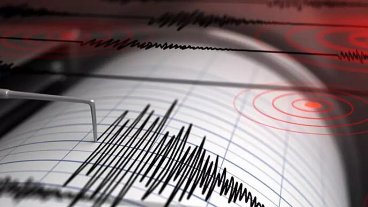 Endonezya 6,2 büyüklüğünde deprem ile sarsıldı