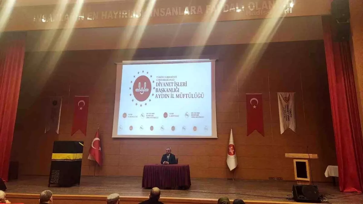 Umreciler İçin Seminer Düzenlendi