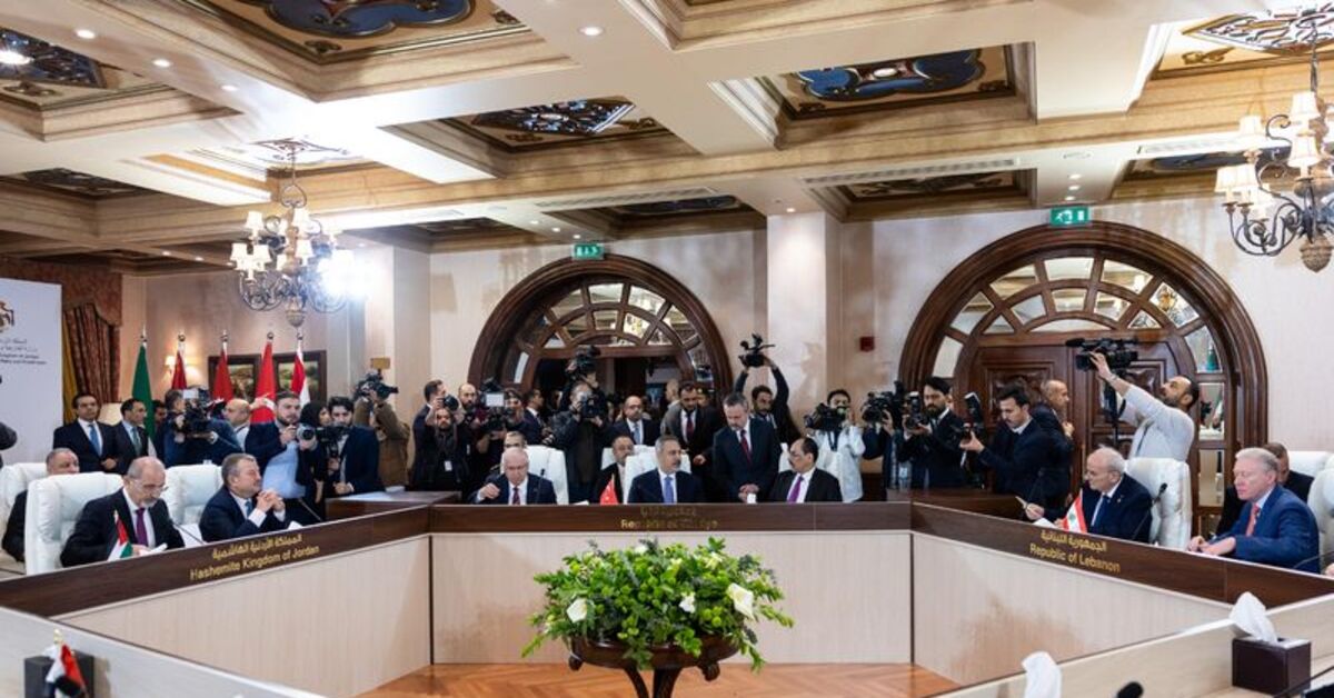 Türkiye, Ürdün, Irak, Lübnan ve Suriye arasında düzenlenen toplantı Amman’da başladı